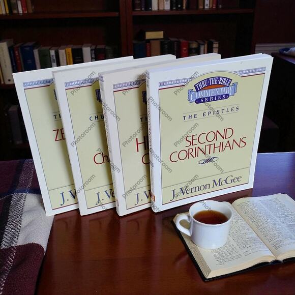 Faith Based Bundle 4 Commentary Books J Vernon McGee 1991 - Picture 1 of 9